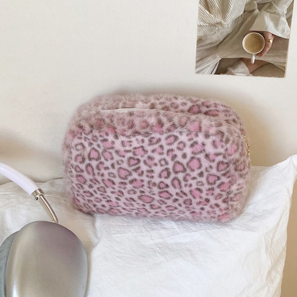 Durable Fuzzy Makeup Bag Leopa - đánh giá và giá Cosmetic Bags